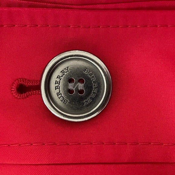 Burberry Red Trench Coat with Belted Waist and Iconic Check Lining - Picture 4 of 7